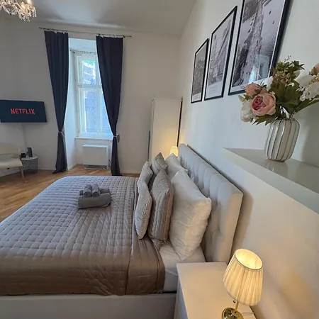 Cozy Flat In The Heart Of Prag
