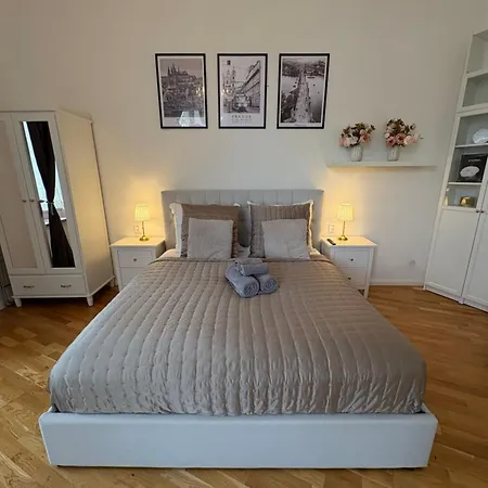 Cozy Flat In The Heart Of Apartment