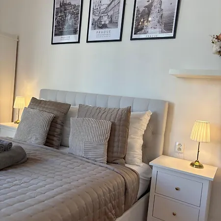 Apartment Cozy Flat In The Heart Of